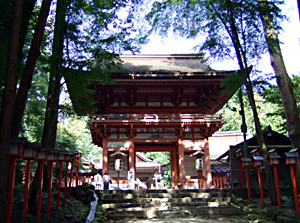 二宮楼門